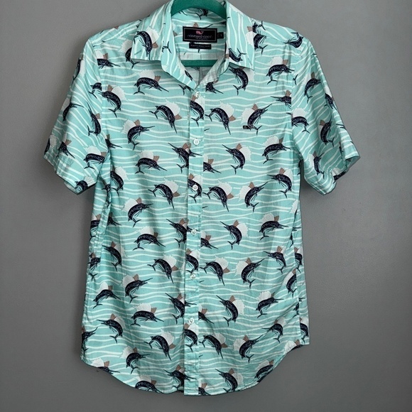 EUC Vineyard Vines Marlin Print Regular Fit Button-Down Shirt Size Small - Picture 1 of 6